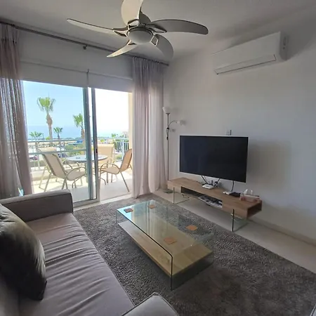 Kings Palace - Elegant 2br, Sea Facing With Pool Views شقة *