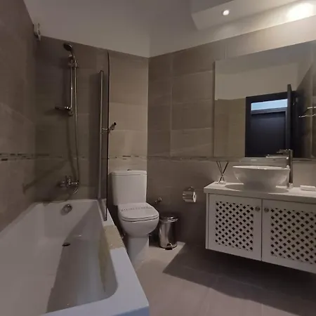 Kings Palace - Elegant 2 Bed Sea Facing *