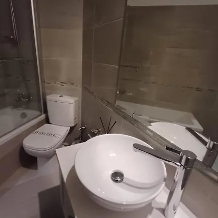 Kings Palace - Elegant 2 Bed Sea Facing アパート