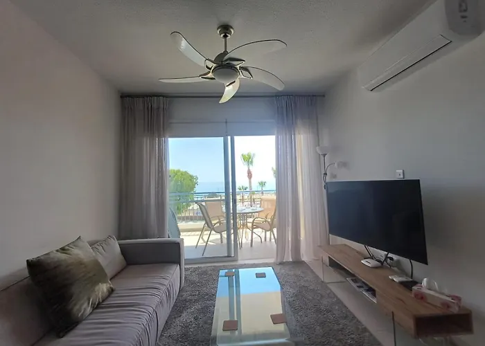 Kings Palace - Elegant 2br, Sea Facing With Pool Views * パ フォス