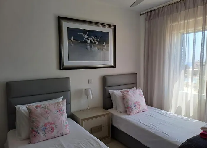 Kings Palace - Elegant 2br, Sea Facing With Pool Views * パ フォス
