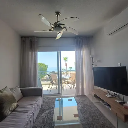Kings Palace - Elegant 2br, Sea Facing With Pool Views * Paphos