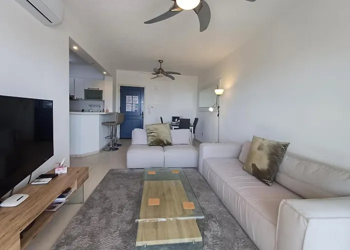 Appartamento Kings Palace - Elegant 2br, Sea Facing With Pool Views