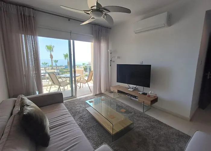 Kings Palace - Elegant 2br, Sea Facing With Pool Views Appartamento *