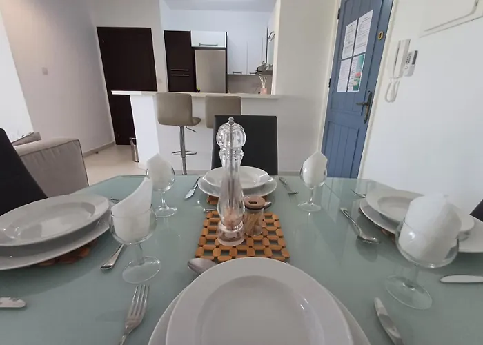 Appartamento Kings Palace - Elegant 2br, Sea Facing With Pool Views