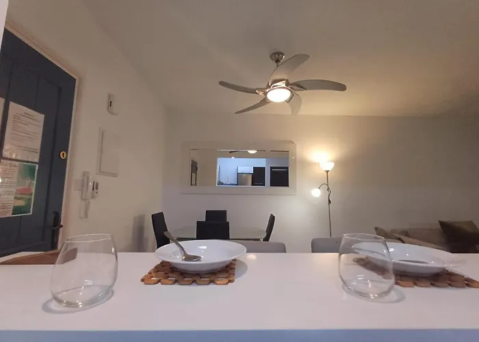 Appartamento Kings Palace - Elegant 2br, Sea Facing With Pool Views *