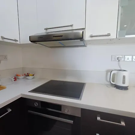 Kings Palace - Elegant 2 Bed Sea Facing * Paphos